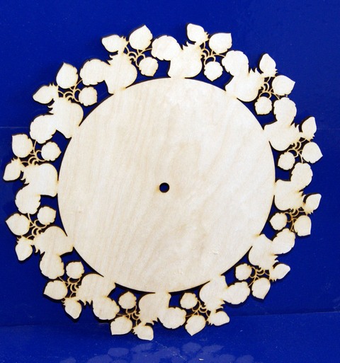 Циферблат с клубникой