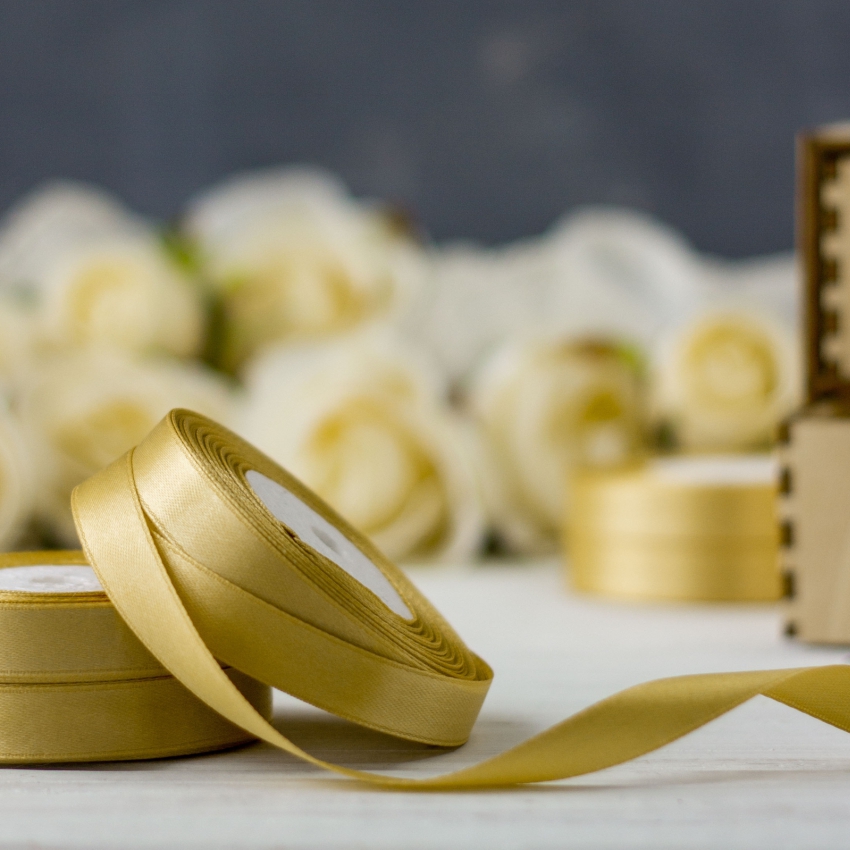 Лента атласная 12мм x 25м 1070 (1 шт)