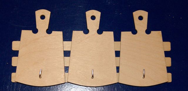 Вешалка 3 крючка с досочками №3