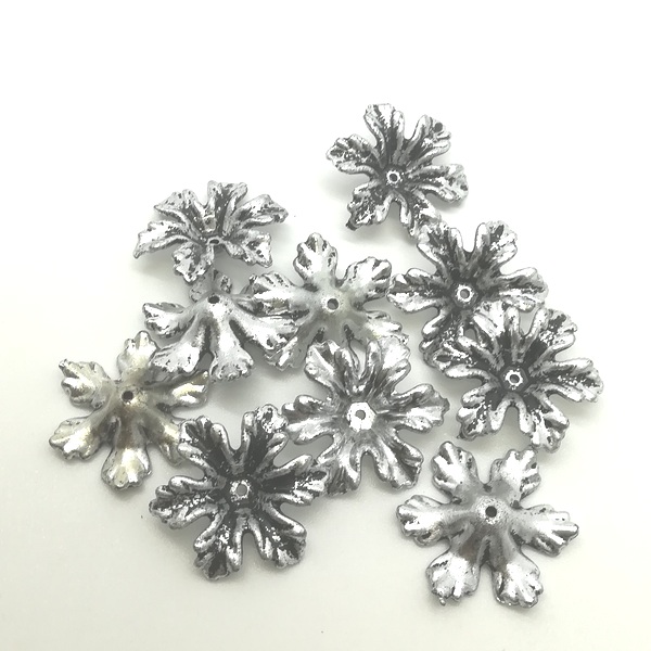 Бусы полимерные 34.5х34.5х9 мм, 10 шт/упак, античное серебро