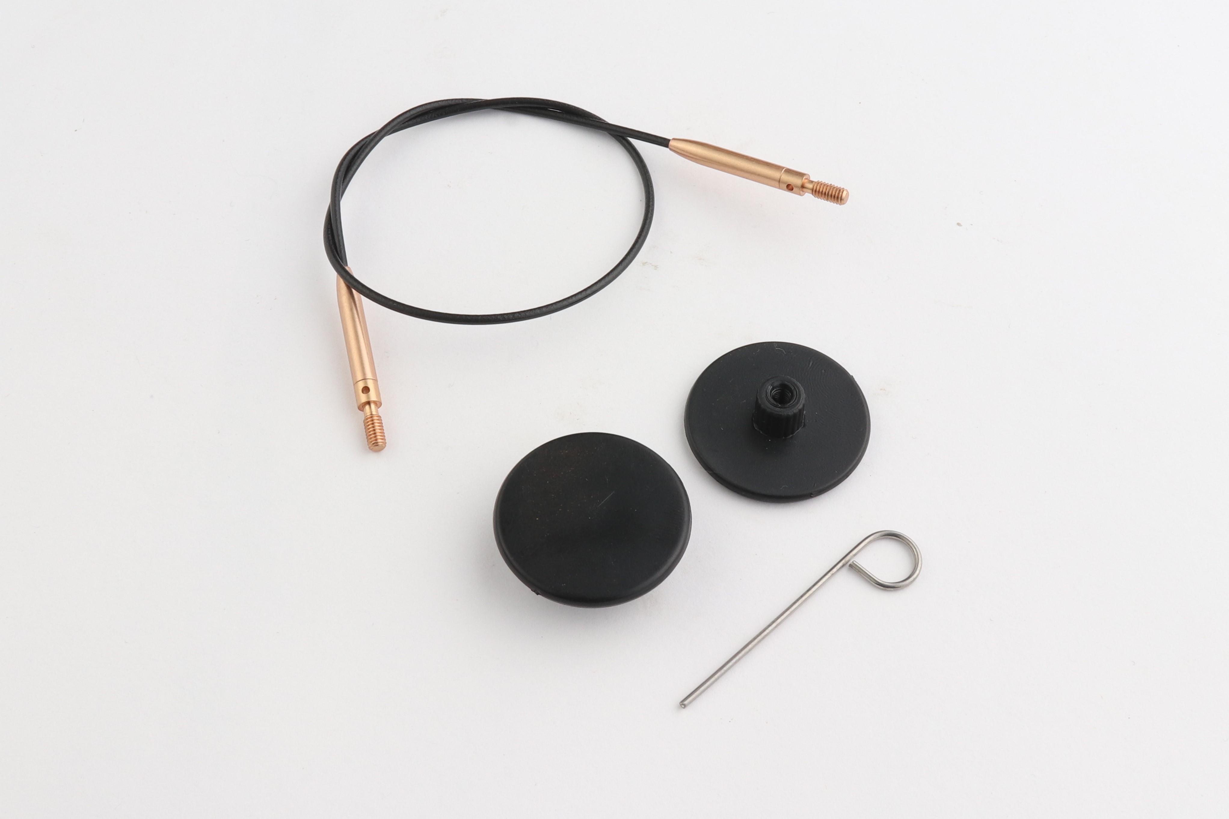 Набор: черный вращ. (360°) тросик 20 см (40 см) с соед. мат.зол., 2 загл и каб. ключик KnitPro,10571