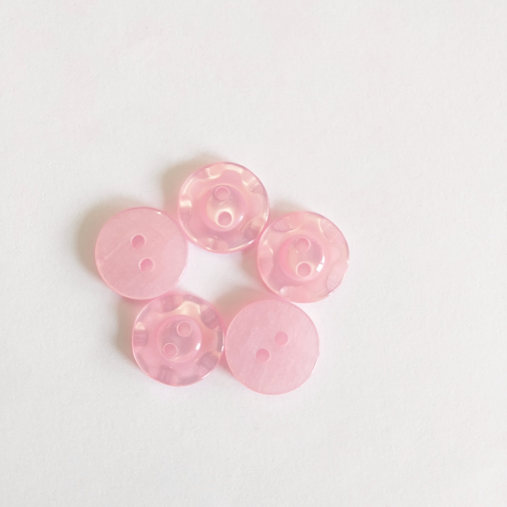 Пуговица Hemline "Basic" d = 18 мм розовый (4шт/уп)