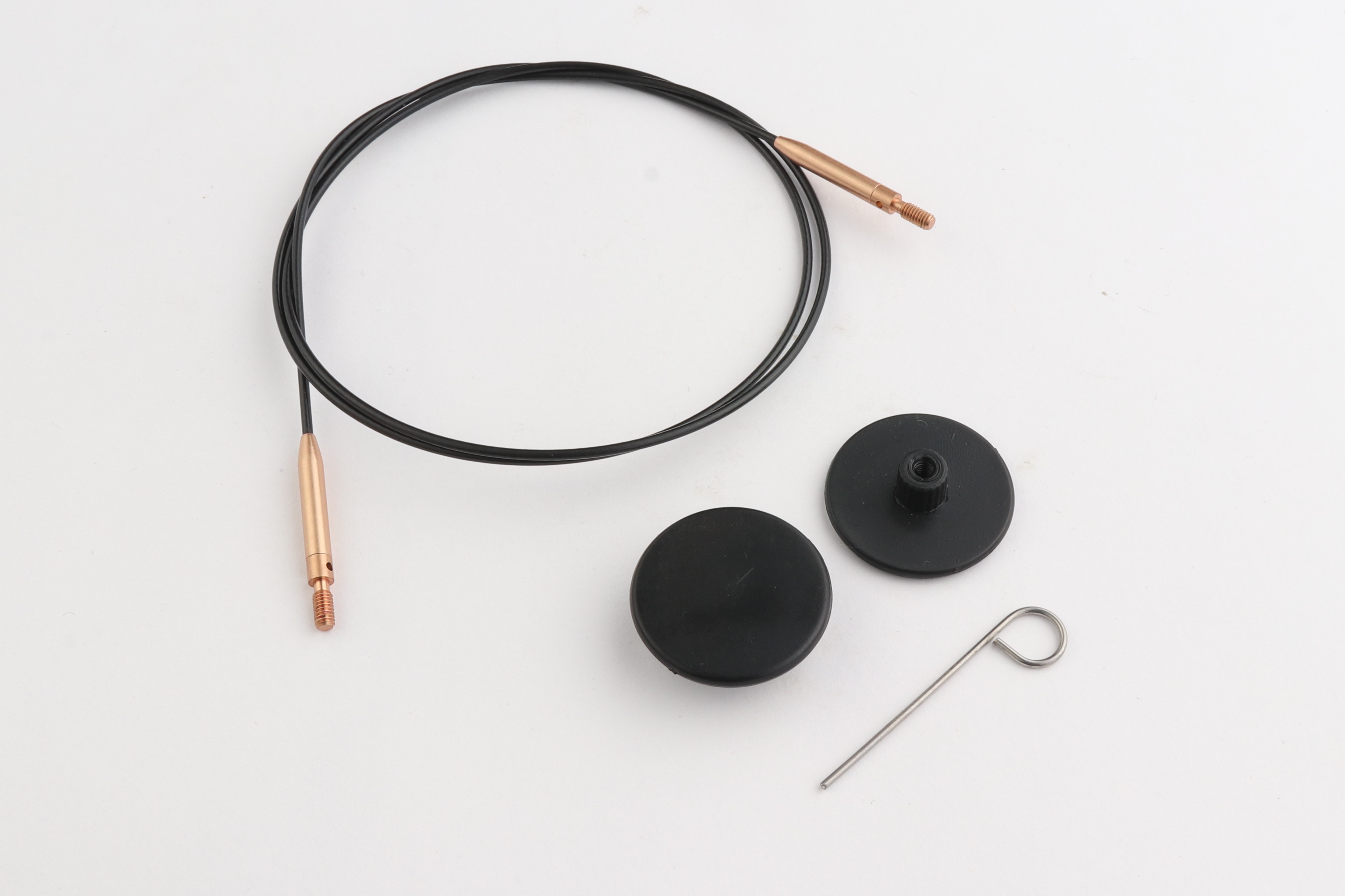 Набор: черный вращ. (360°) тросик 56 см (80 см) с соед. мат.зол., 2 загл и каб. ключик KnitPro,10574