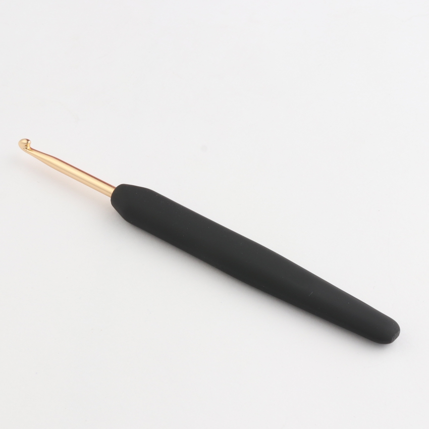 Крючок алюминиевый для вязания с эргономичной черной ручкой, золотистый цвет, 3,75 мм, KniPro, 30896