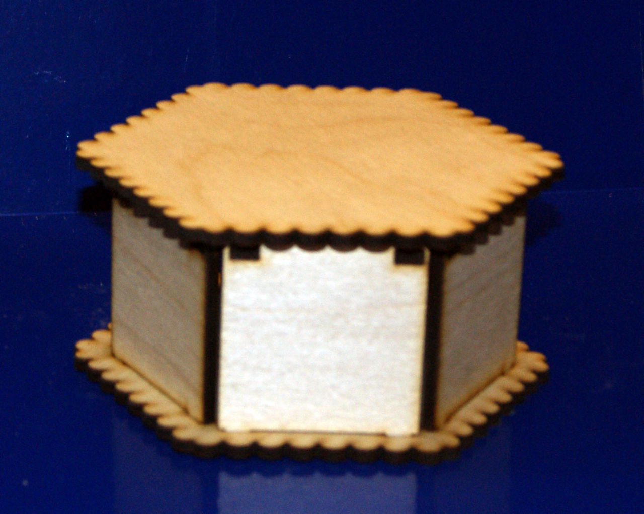 Шкатулка шестигранная большая 15х6 см	 (Разобр.)