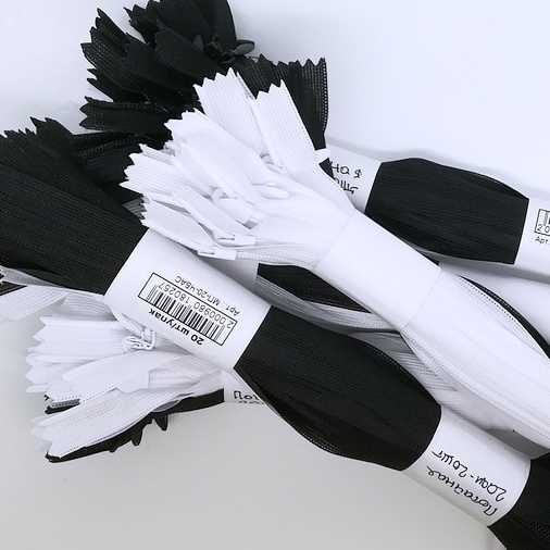 Молния потайная 20 см, 20 шт/упак, ассорти черно-белое