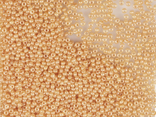 Бисер "Preciosa" 500 г, 331-19001-10/0-47115