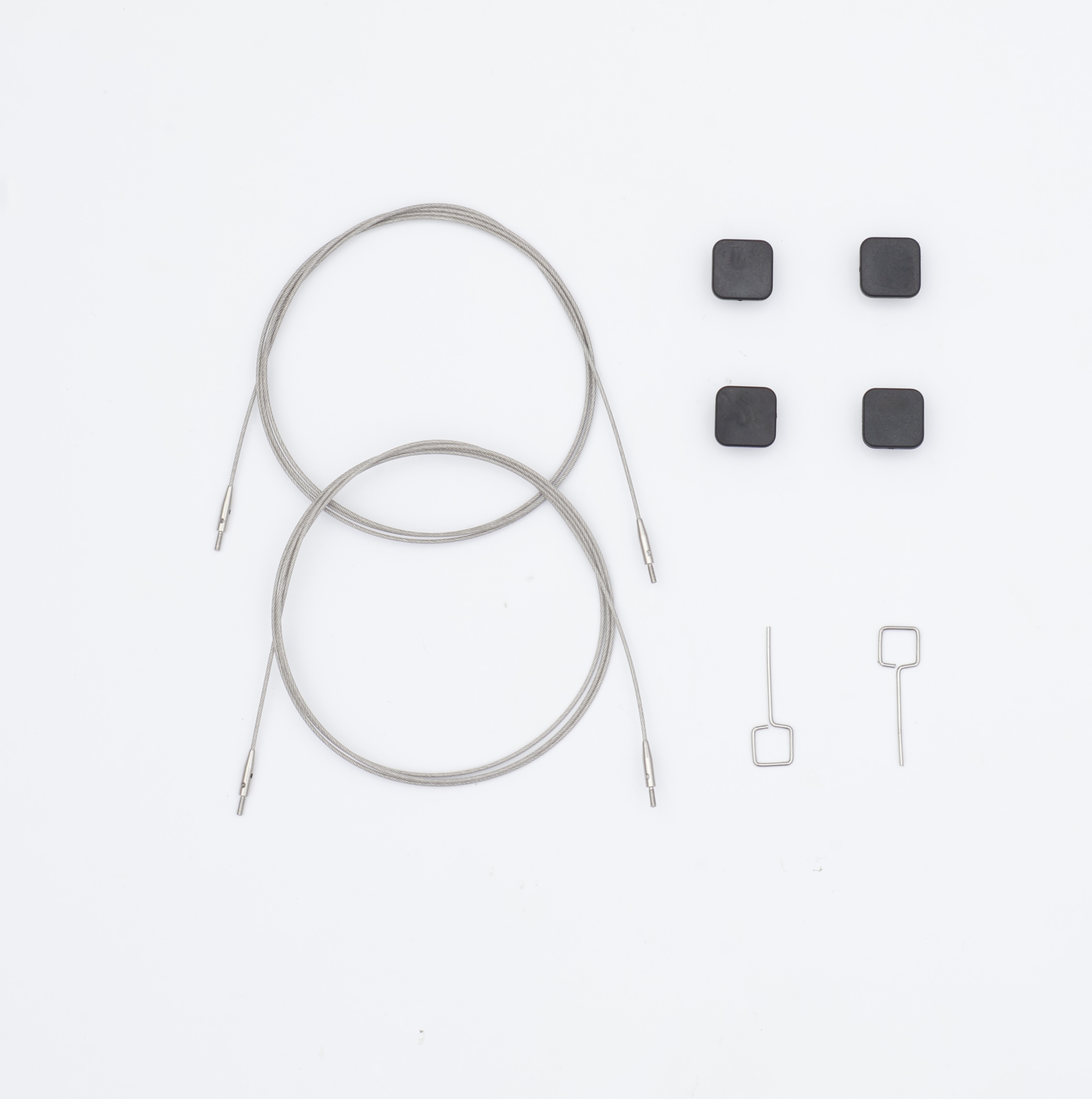 Набор Petite: 2 тросика 56 см, 4 заглушки и 2 кабельных ключика Knitpro, 10547