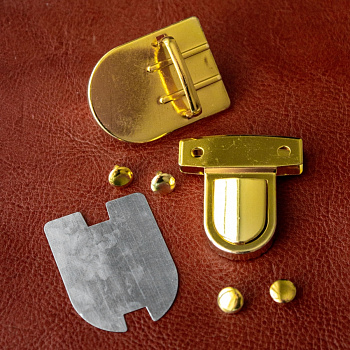 Замок портфельный 7714223 размер 36*50 мм золото 1 шт.