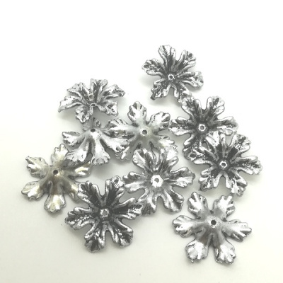 Бусы полимерные 34.5х34.5х9 мм, 10 шт/упак, античное серебро