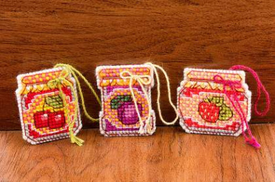 Набор для вышивания крестом «Баночки с вареньем» (1749АС)