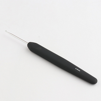 Крючок алюминиевый для вязания с эргономичной черной ручкой, серебристый цвет, 2.00мм, KnitPro,30811