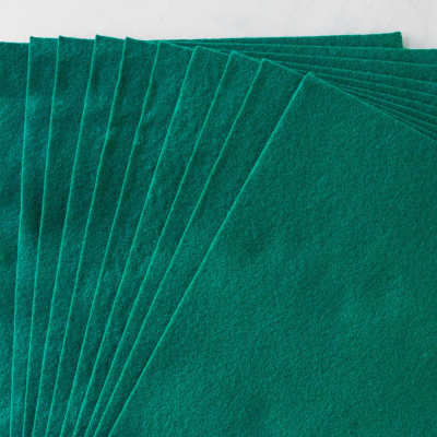 Фетр декоративный "Рукоделие" 180г, 2мм (темно-зеленый)