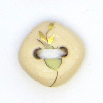 Пуговица маленькая керамическая (18-9(11х11))