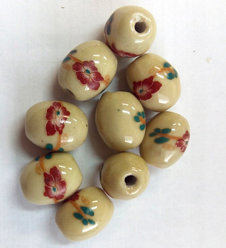 Бусы фарфор №3 (овальные молочные с цветком)