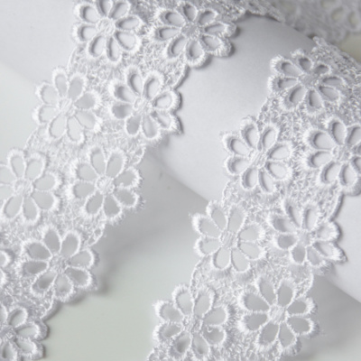 Кружево гипюр 44мм*9м TR.8G8184 белый