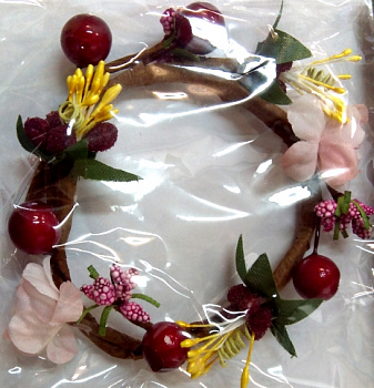 Венок для свечей АСТРА КРЕАТИВ MH1-154 'Цветы и жемчуг' D=7.5 x 2.5 см, уп.1 шт. (F64 бордо)