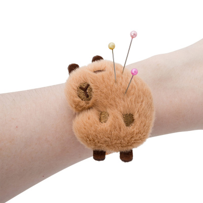 20 Браслет игольница капибара, 24см