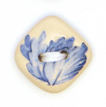 Пуговица маленькая керамическая (6-3,4(13х13))