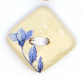 Пуговица маленькая керамическая (1-3(14х14))