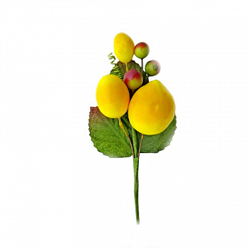 Декоративный букетик "Рукоделие" DKB006 C желтыми ягодами