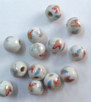 Бусы фарфор №3 (круглые белые с бабочкой)