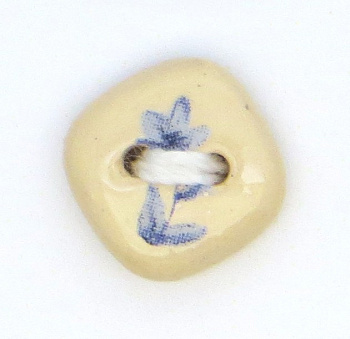 Пуговица маленькая керамическая (11-8(11х11))